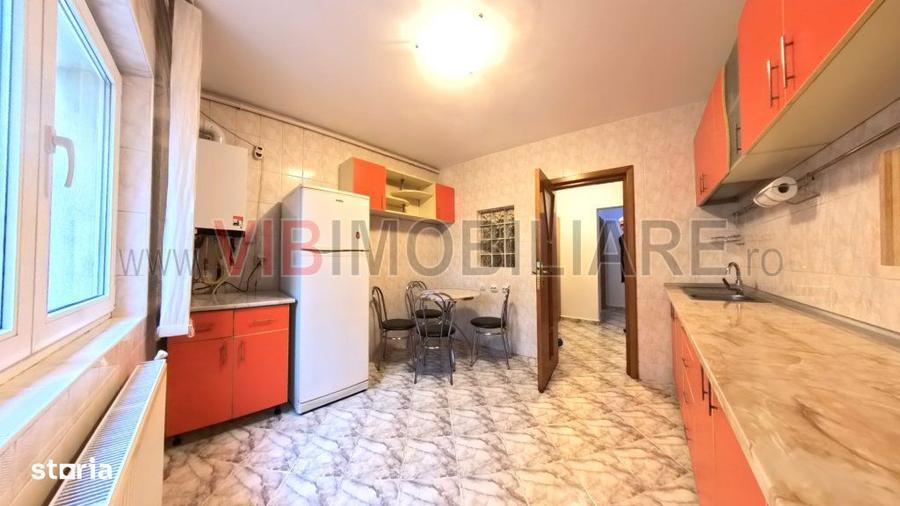 Apartament cu 3 camere decomandat în Vitan