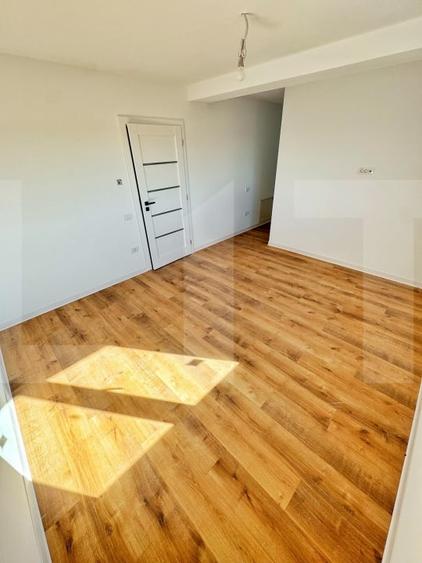 Duplex cu 4 camere cu Canalizare în Moșnița Veche