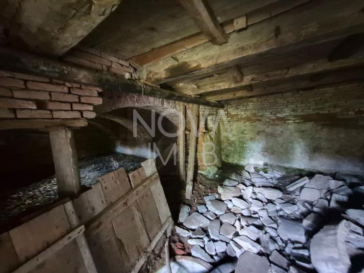 Casă individuală cu 2 camere cu Canalizare în Marpod