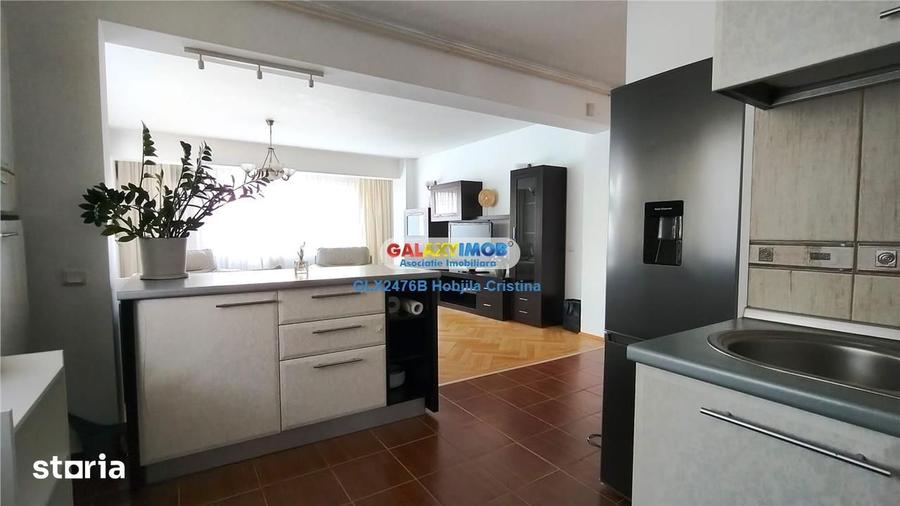 Apartament cu 3 camere, mobilat în Central