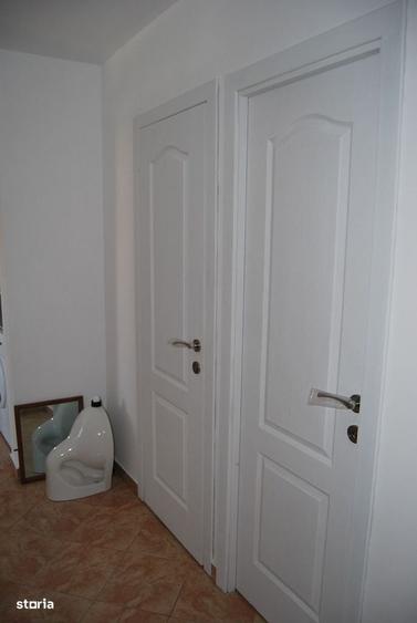 Apartament cu 3 camere decomandat în Gorjului
