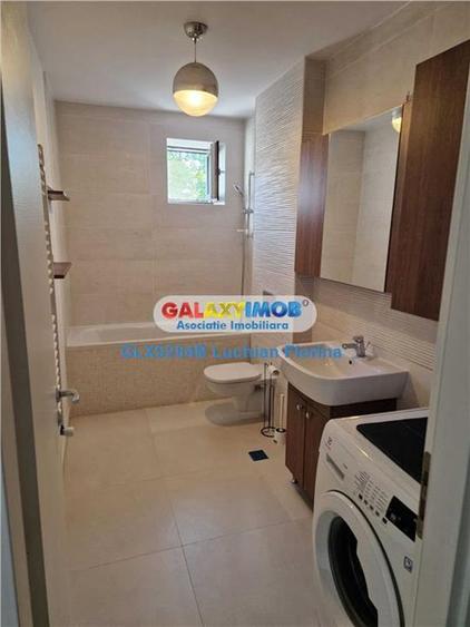 Apartament cu 2 camere decomandat în Titan