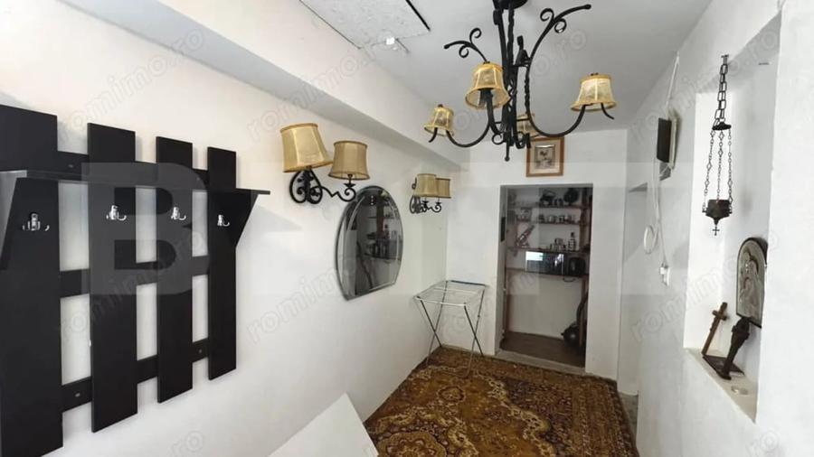 Casă cu 4 camere cu Teren 1144 Mp în Șard