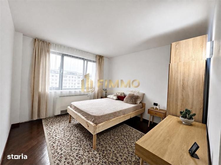 Apartament cu 3 camere semidecomandat în Ultracentral