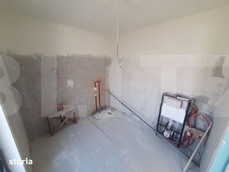 Casă cu 5 camere cu Teren 604 Mp în Ronaț