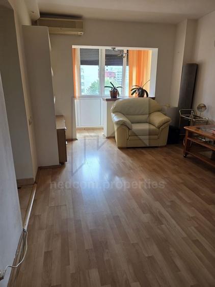 Apartament cu 2 camere semidecomandat în Lizeanu
