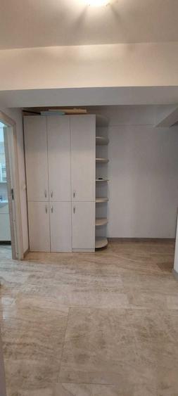 Apartament cu 2 camere decomandat în Valea Adâncă