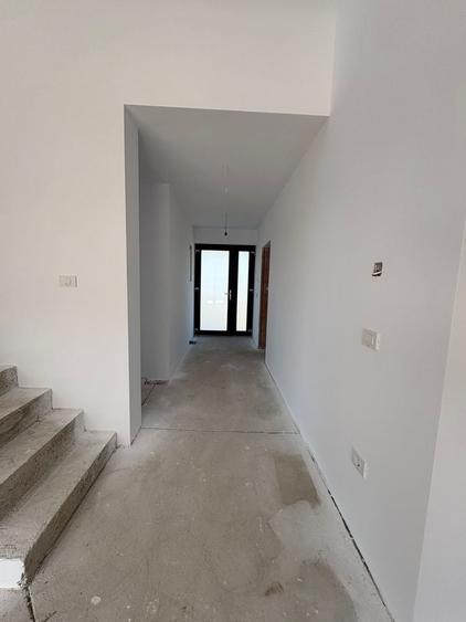 Casă cu 3 camere în Giarmata