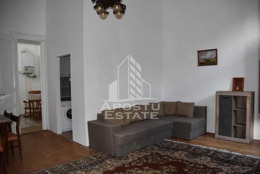 Apartament cu 2 camere semidecomandat, mobilat în Cetății