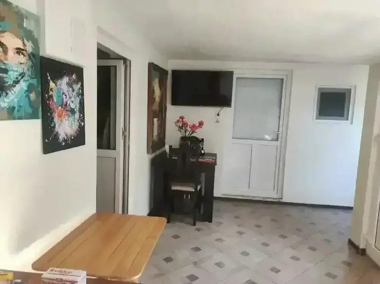 Casă cu 4 camere cu Teren 194 Mp în Central
