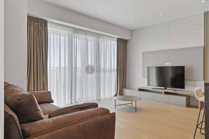 Apartament cu 3 camere semidecomandat, mobilat în Floreasca