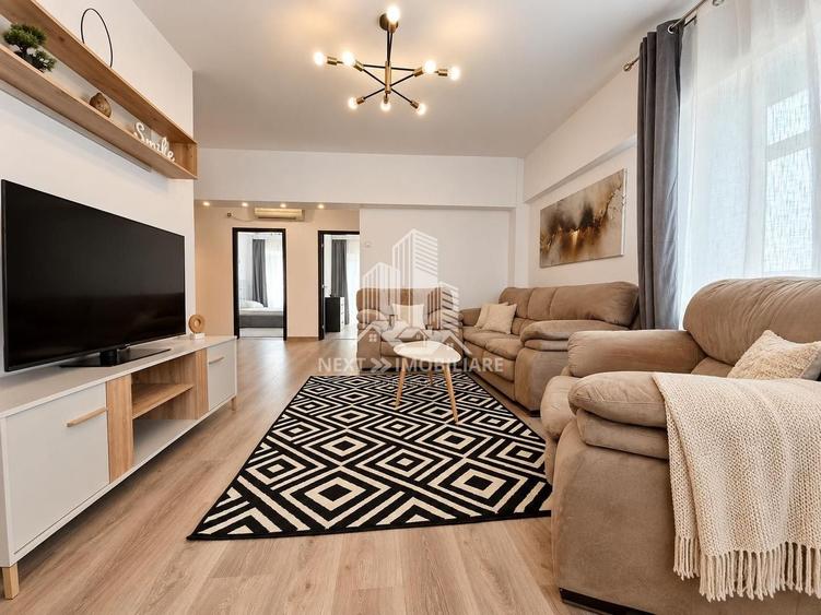 Apartament cu 4 camere decomandat, mobilat în Dacia