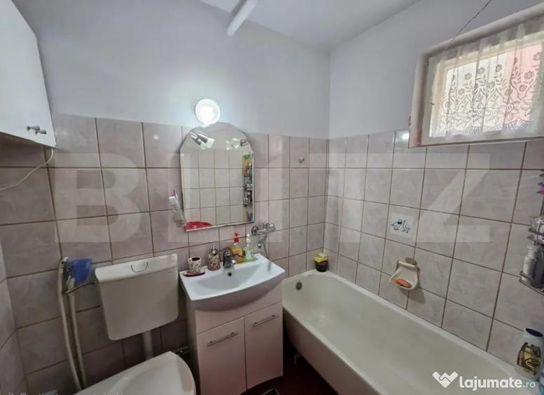 Apartament cu 2 camere decomandat în Central