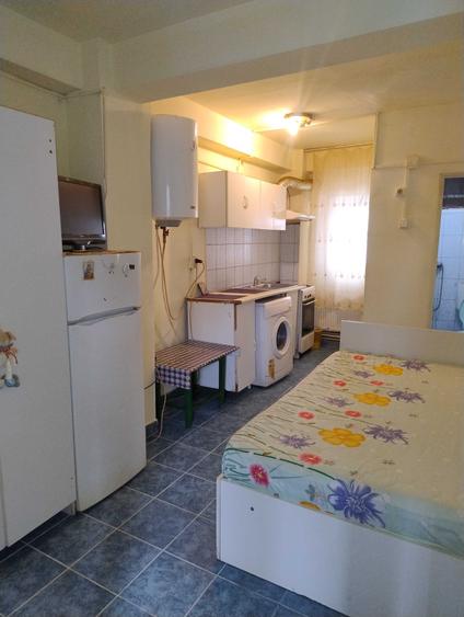 Garsonieră decomandată în Giurgiului
