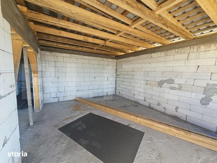 Casă cu 3 camere în Șimnicu de Jos