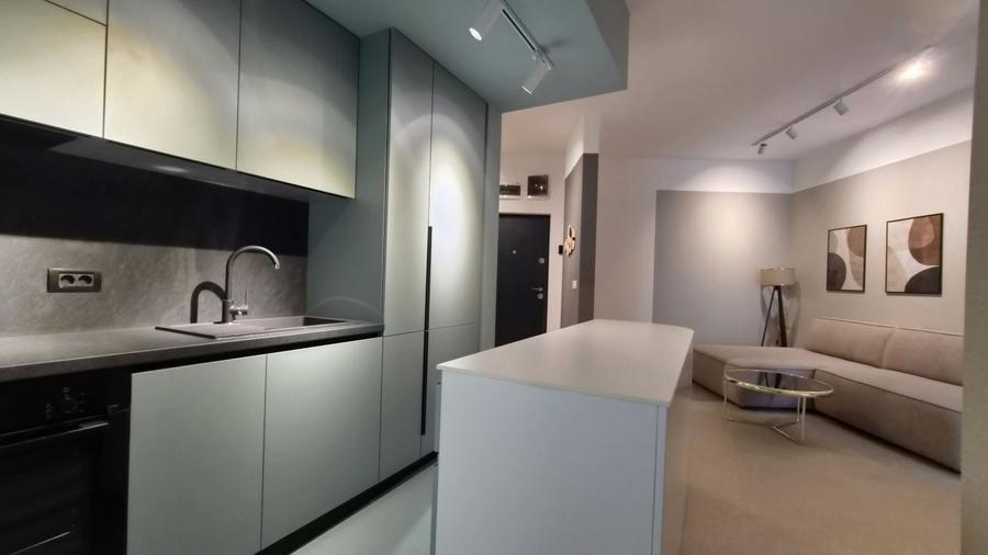 Apartament cu 3 camere decomandat în Tomis Nord