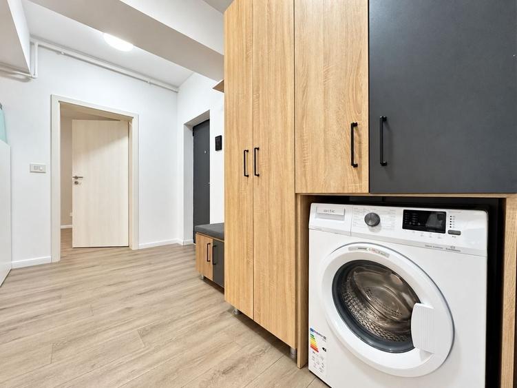 Apartament cu 2 camere semidecomandat, mobilat în Lipovei