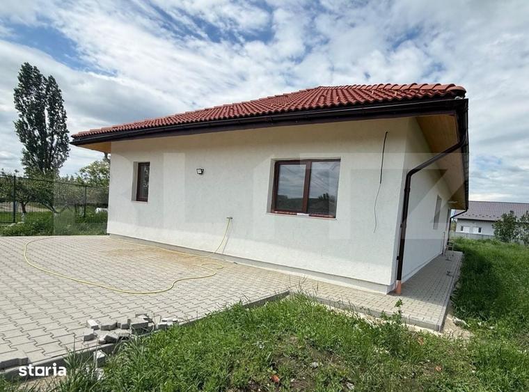 Casă cu 4 camere în Juc-Herghelie