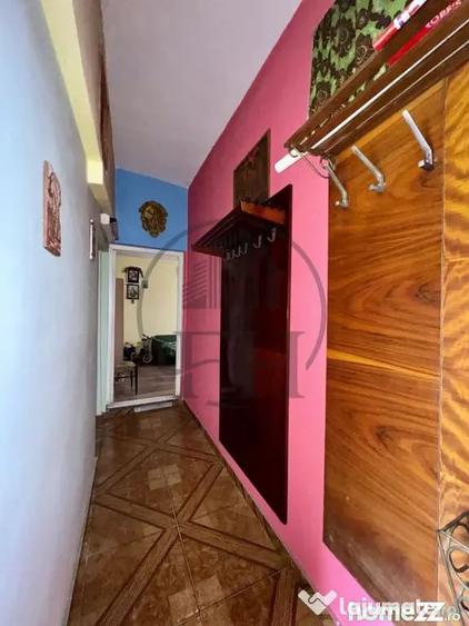Casă cu 3 camere cu Teren 130 Mp în Brătianu