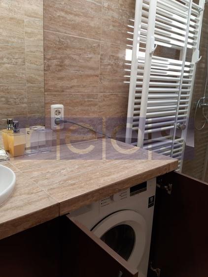 Apartament cu 3 camere decomandat, mobilat în Polonă