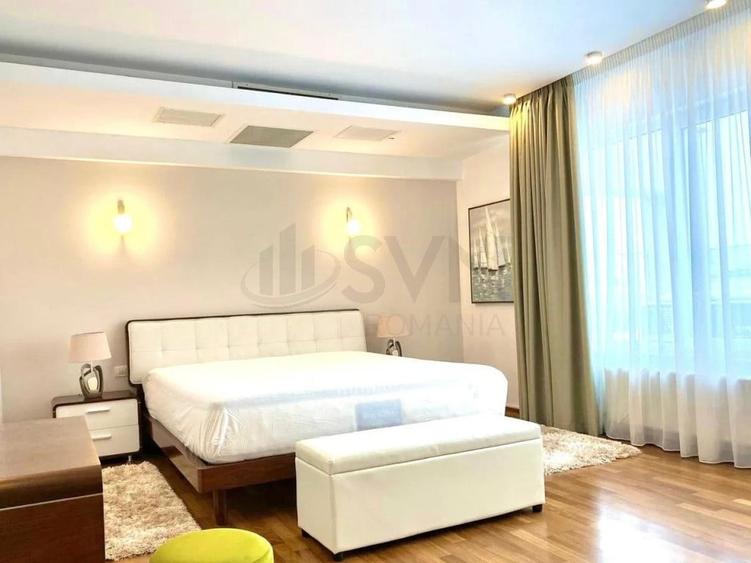 Apartament cu 3 camere semidecomandat în Pipera