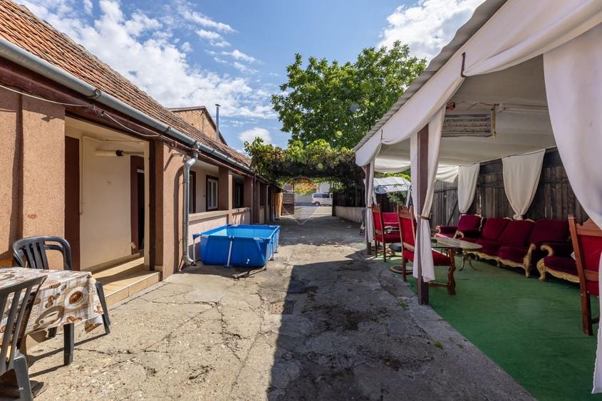 Casă individuală cu 4 camere cu Teren 800 Mp în Pârneava