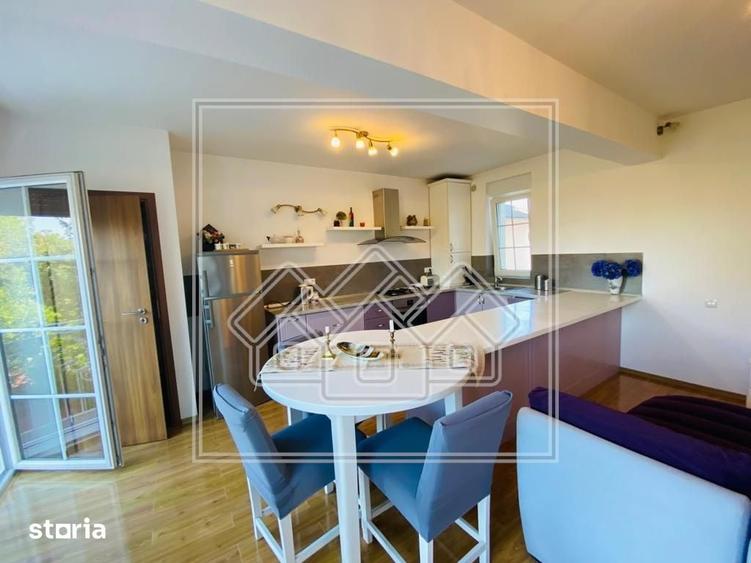 Apartament cu 3 camere decomandat în Calea Dumbrăvii