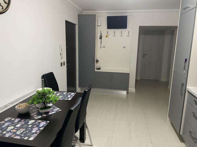 Apartament cu 3 camere decomandat în Mărăști