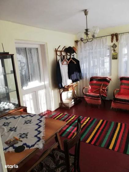 Casă cu 5 camere cu Teren 2571 Mp în Alexandru cel Bun