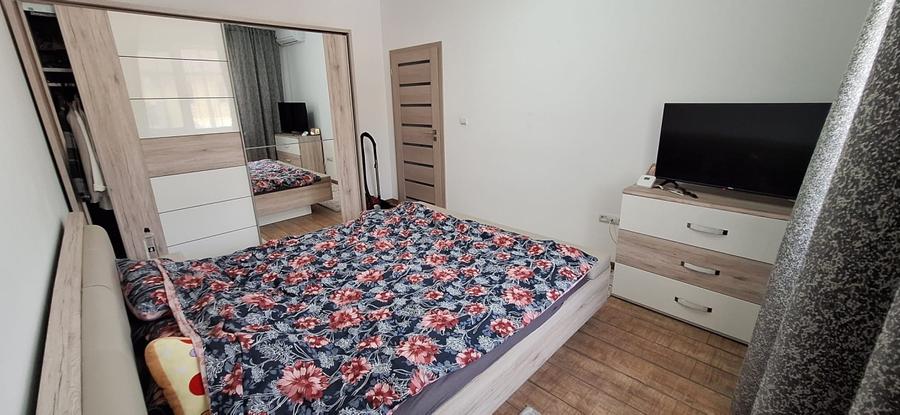 Apartament cu 2 camere decomandat, mobilat în Girocului