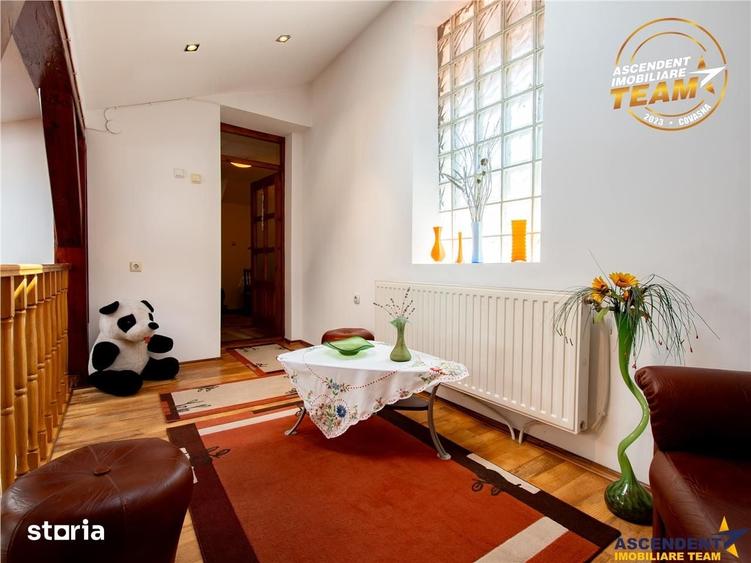 Resedinta si pentru doua familii, 217 mp utili, 6 dormitoare, curte, f - 17