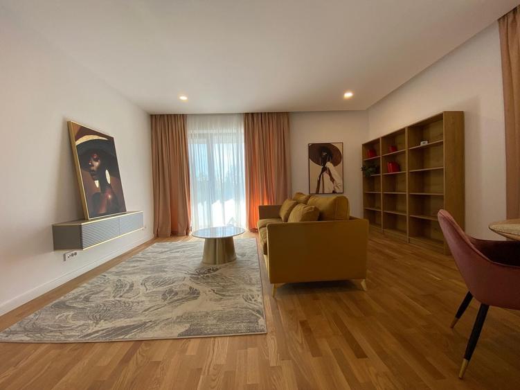 Apartament cu 2 camere semidecomandat, mobilat în Pipera