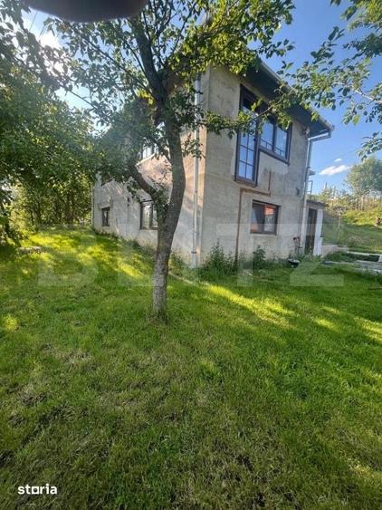 Casă cu 4 camere cu Teren 2000 Mp în Aiton
