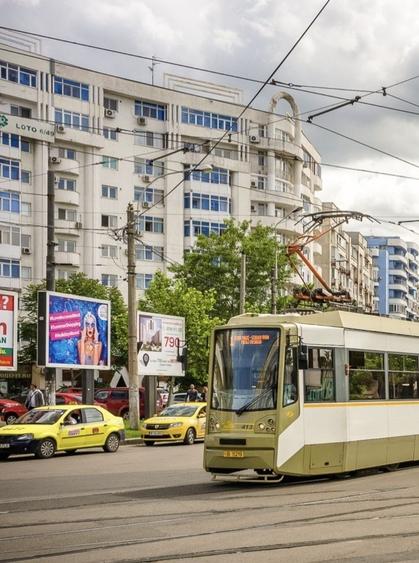 Apartament cu 2 camere decomandat în Sârbi