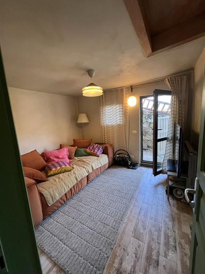 Casă cu 3 camere în Gura Teghii