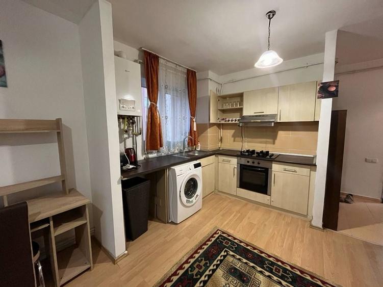 Apartament cu 2 camere decomandat în Tătărași