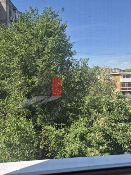 Apartament cu 3 camere decomandat în Crângași