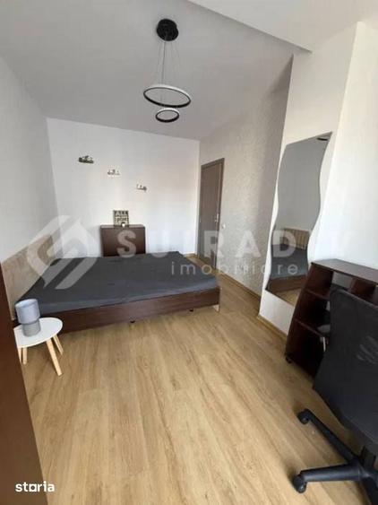 Apartament cu 3 camere semidecomandat în Central