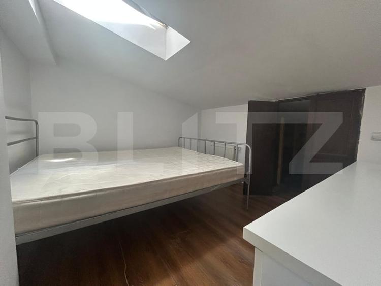 Apartament cu 2 camere semidecomandat, mobilat în Bulgaria