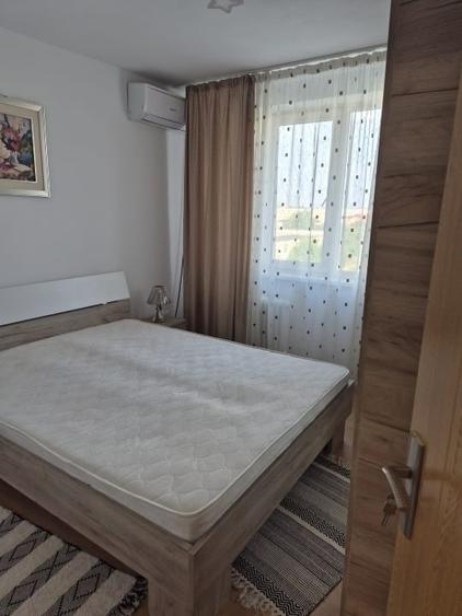 Apartament cu 2 camere decomandat, mobilat în Berceni