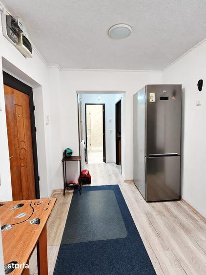 Apartament cu 2 camere în Peneș Curcanul