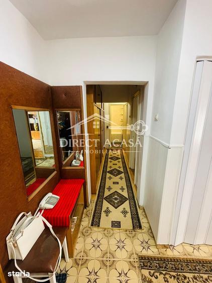 Apartament cu 3 camere în Tudor Vladimirescu