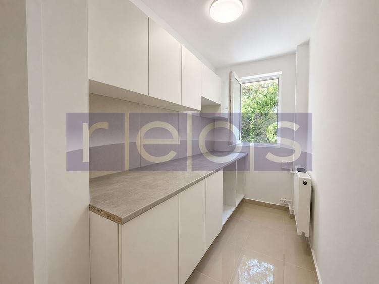 Apartament cu 2 camere decomandat în Tei