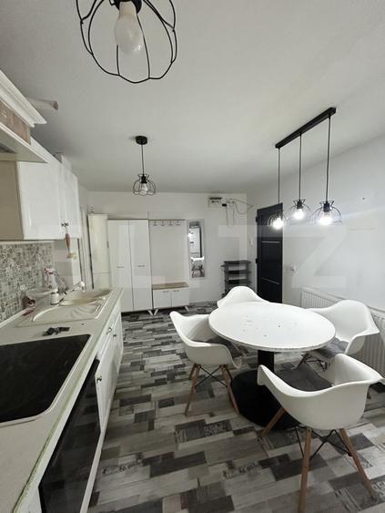 Apartament cu 2 camere semidecomandat, mobilat în Carei