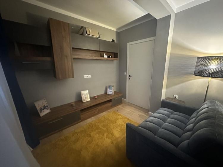 Apartament cu 3 camere decomandat în Baciu