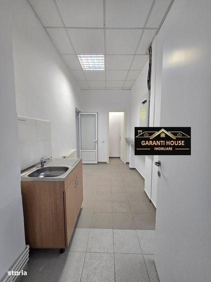 Spațiu comercial, de 98 mp, în Central