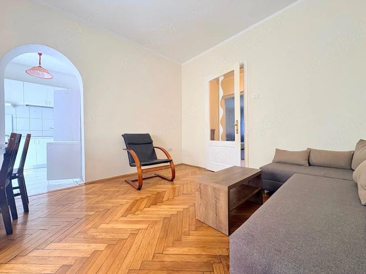 Apartament cu 3 camere decomandat în Aradului