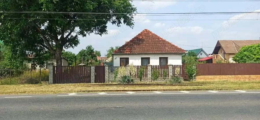 Casă cu 5 camere cu Teren 711 Mp în Vladimirescu