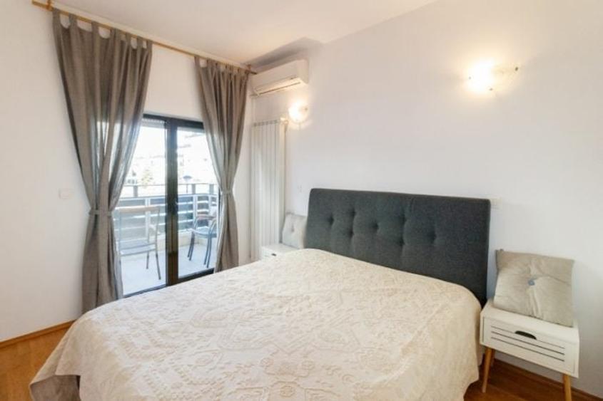 Apartament cu 3 camere decomandat, mobilat în Nord