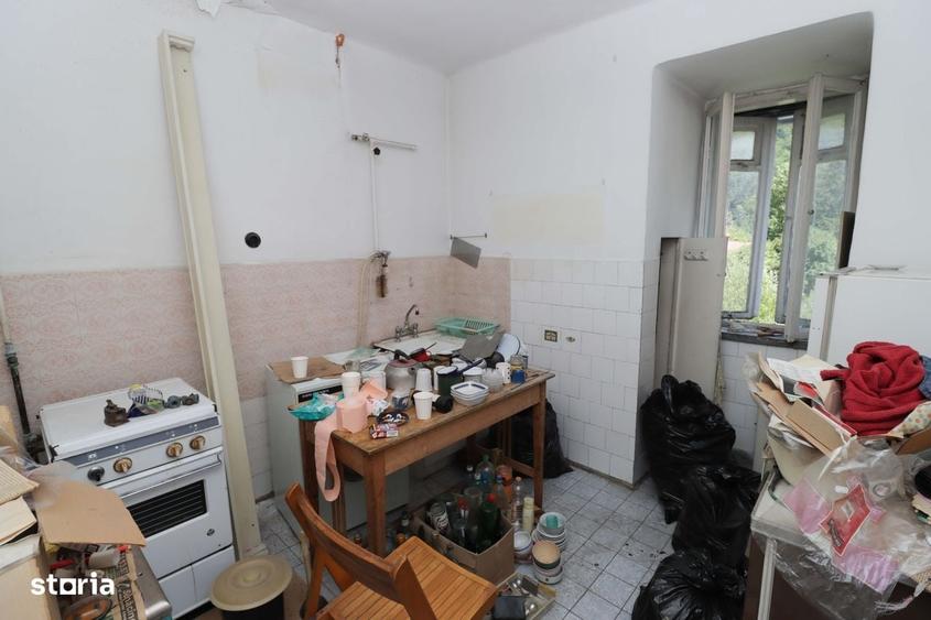 Apartament cu 3 camere decomandat în Sud